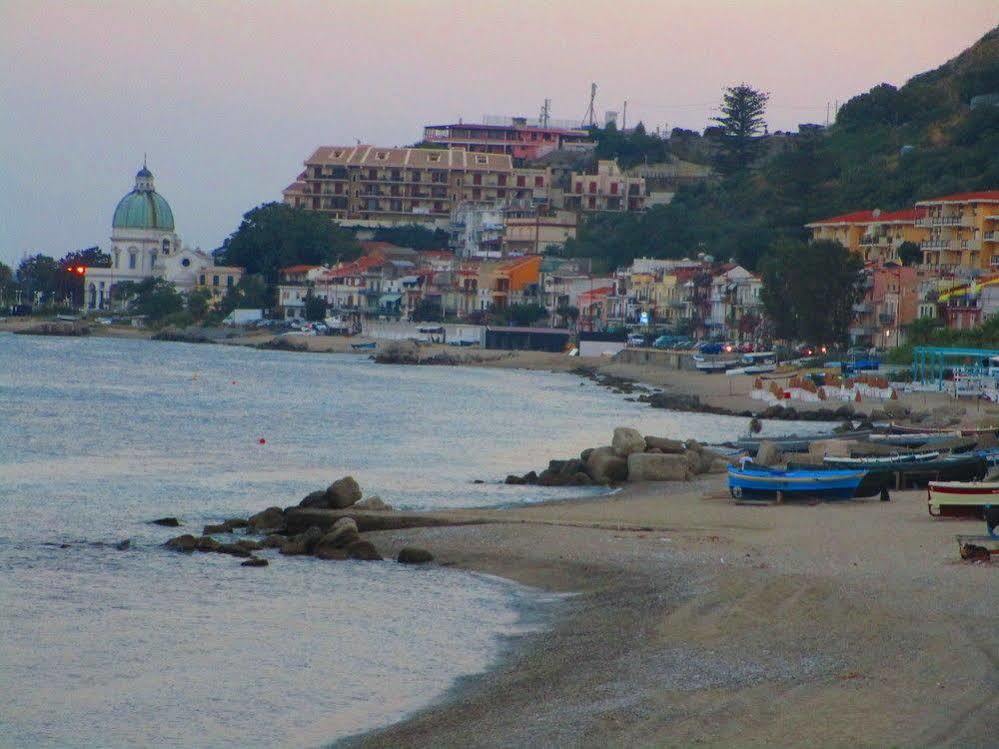 Felicidad Siempre B&B Sant'Agata  Екстериор снимка